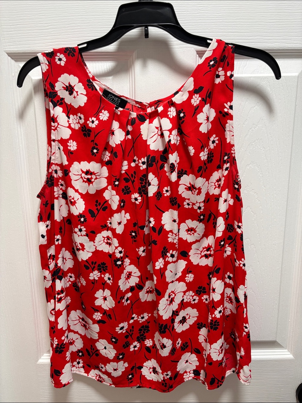 Jones New York Red Floral Sleeveless Camisole